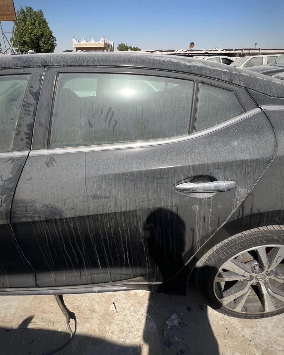 باب خلفي (جهة السائق)